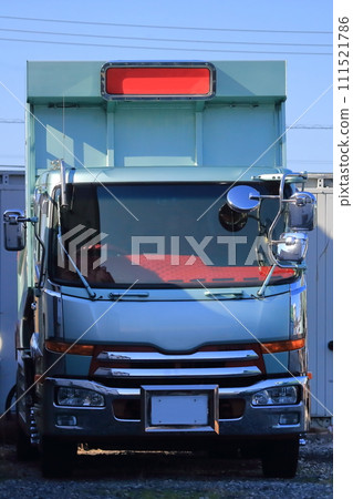 Large truck front image 111521786