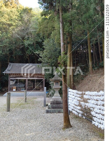 Owaritaga Shrine in winter 111522859