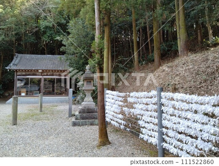 Owaritaga Shrine in winter 111522860