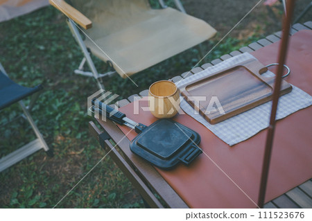 camp, camping, table 111523676