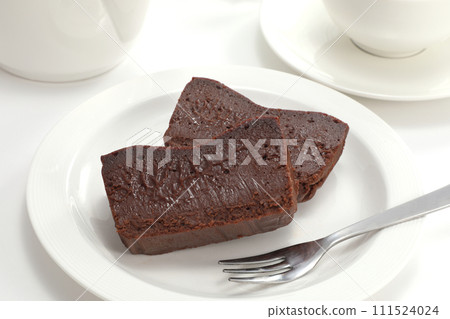 Delicious chocolate terrine 111524024