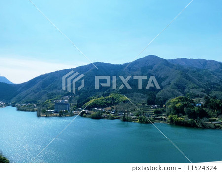 blue sky and mountain view 111524324