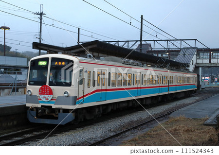 [OR] Ohmi Railway Type 900 (2nd generation Akane) 111524343