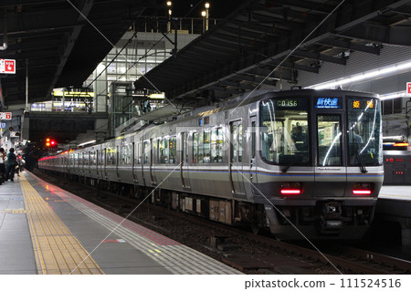 [A] 東海道本線 223 系列：特快列車（大阪站） 111524516