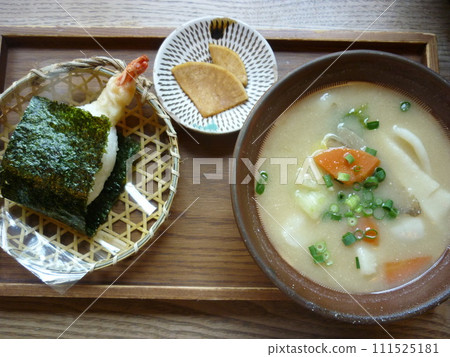 Dango soup and rice ball set, famous as Oita's local cuisine 111525181