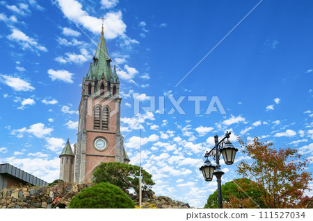 Myeongdong Cathedral, a tourist attraction in downtown Seoul 111527034