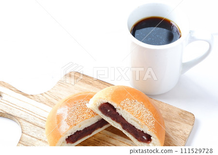 紅豆泥和咖啡的茶歇 111529728