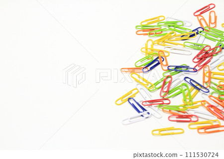 Randomly placed colorful gem clips background material Randomly placed colorful gem clips background material 111530724