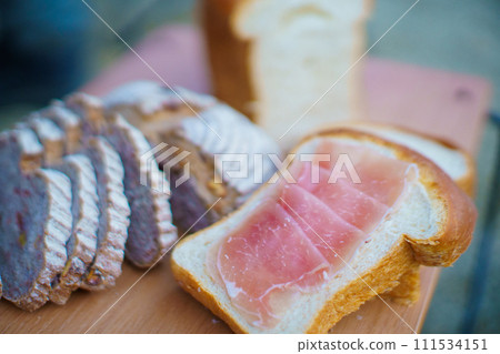 baguette and ham baguette and ham 111534151