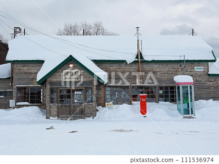 Snowy Horomai Station, filming location for the movie “Poppoya” 111536974
