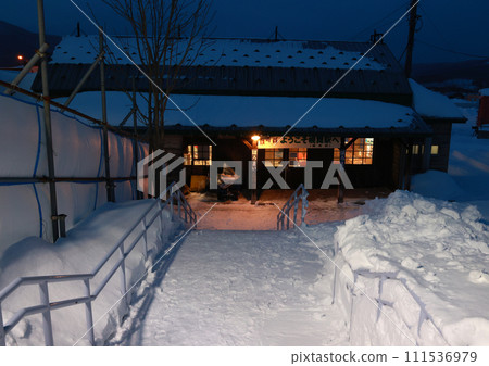 Snowy Horomai Station, filming location for the movie “Poppoya” 111536979