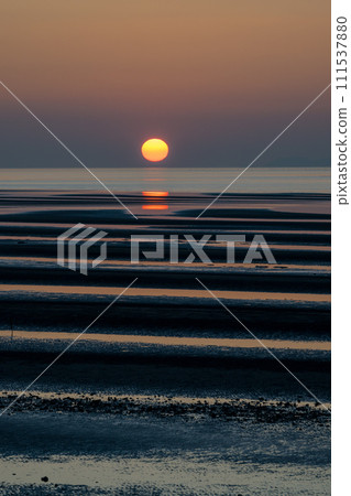 日落在御手洗海岸染上黃昏 日落在御手洗海岸染上黃昏 111537880