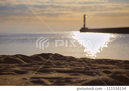 Kira Waikiki Beach 111538134