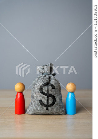 Opposing people and dollar money bag. Resolution of the dispute through the court. Search for a compromise. Dispute resolution. Mediation of conflicting parties. 111538915