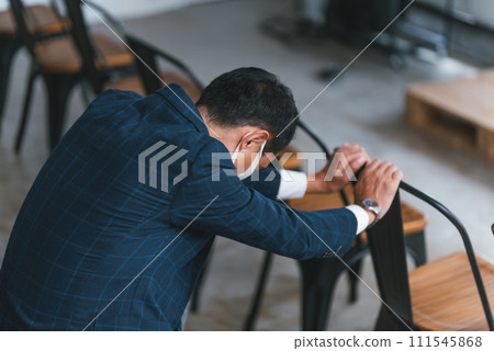 一個中年商人的肖像 111545868