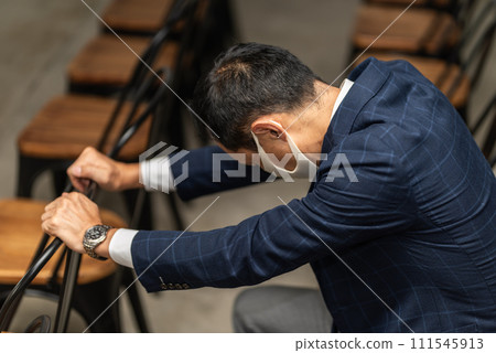 Portrait of a middle-aged businessperson 111545913
