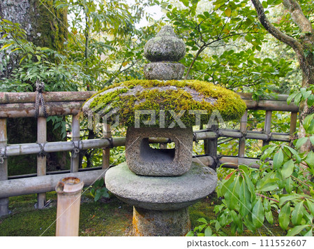 Kinkakuji stone lantern 111552607