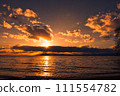 海上日落_01 111554782