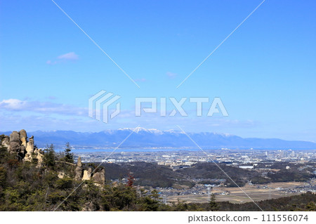 從堂山眺望琵琶湖和湖西的山脈 111556074