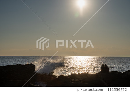 日落和波浪 日落和波浪 111556752