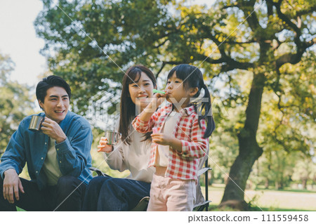 家庭 家族 家人 111559458