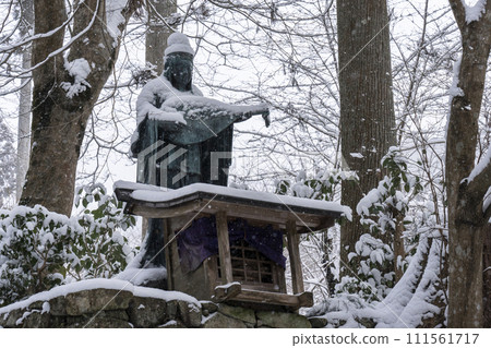 Kyoto Ohara Sanzen-in Benzaiten in the snow 111561717