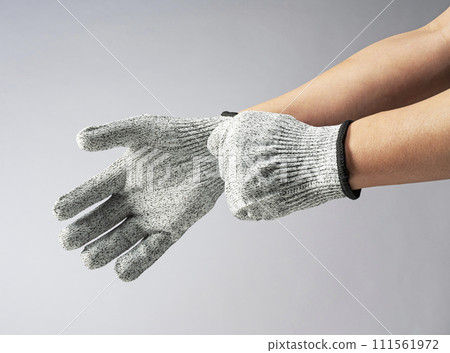 blade-proof gloves 111561972