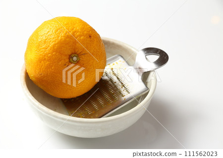 Yuzu and grater Yuzu and grater 111562023