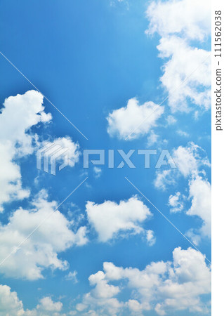 夏天藍天和雲彩 111562038