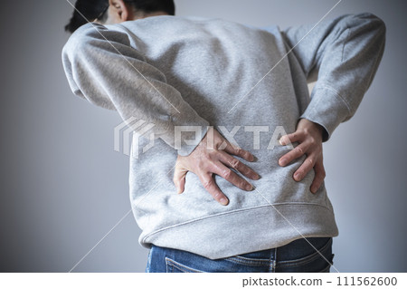 背痛、身體部位、沒有臉的男人 111562600