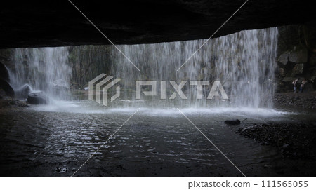 [Kumamoto Prefecture] Nabegataki Park/Behind the waterfall 111565055