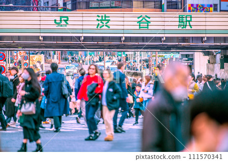 日本東京城市景觀JN.1...零馬的澀谷再次出現...為什麼我們不能了解擴張的原因...馬是不必要的/通風 111570341