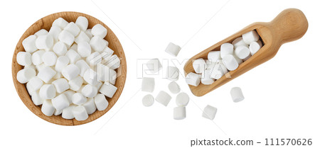 Marshmallow in wooden bowl and scoop isolated on white background with full depth of field. Top view. Flat lay Marshmallow in wooden bowl and scoop isolated on white background with full depth of field. Top view. Flat lay 111570626