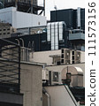 室外機安裝在工廠屋頂 111573156
