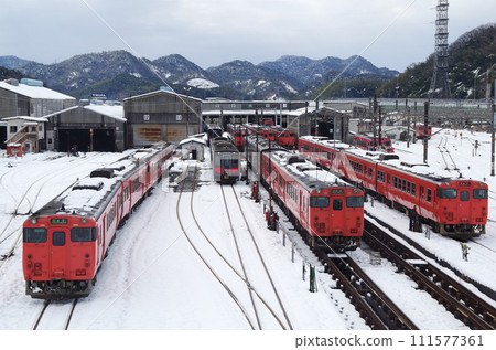 積雪的車輛段（五島綜合車輛段運行檢修中心） 111577361