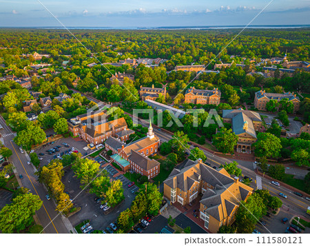 Williamsburg, Virginia, USA Downtown 111580121