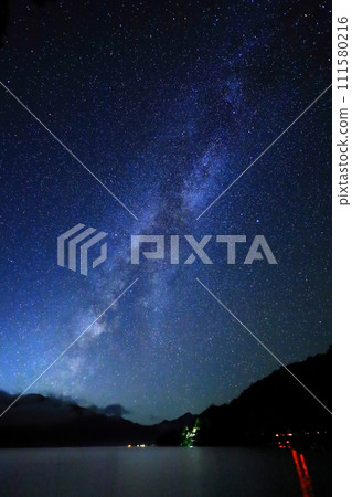 Spectacular view of Lake Chuzenji in Nikko! Milky Way/Nikko City, Tochigi Prefecture 111580216