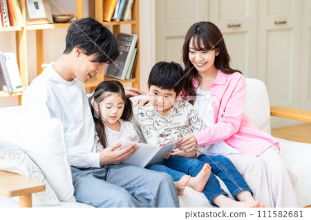 Young family Young family 111582681