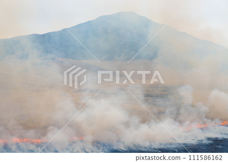 Kusasenri field burning (Aso, Kumamoto Prefecture) Kusasenri field burning (Aso, Kumamoto Prefecture) 111586162