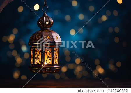 Ramadan Lantern close up 111586392