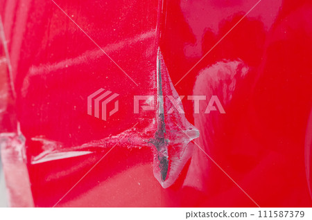 Scratches on car body 111587379