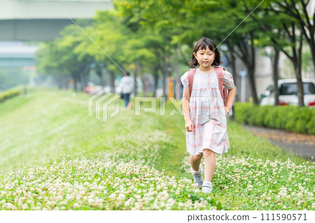 小學生女學生 111590571