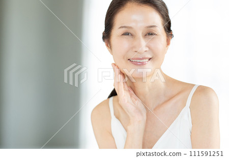 資深婦女秀麗秀麗 111591251