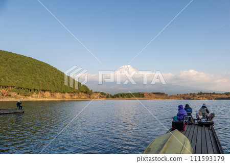 靜岡縣富士宮市狸湖風景 111593179
