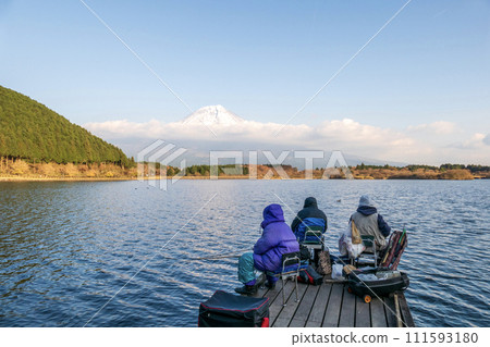 靜岡縣富士宮市狸湖風景 111593180