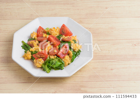 菠菜、雞蛋、番茄炒 菠菜、雞蛋、番茄炒 111594433