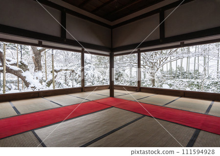 Ohara, Kyoto, Hosen-in, snowy landscape of Bankanen 111594928