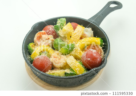 烤蔬菜蝦沙拉 111595330