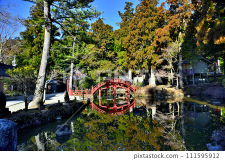 三重縣淺草岳金剛正寺蓮心池 111595912