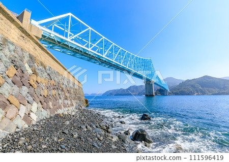 Ikitsuki Ohashi Bridge in winter, Hirado City, Nagasaki Prefecture Ikitsuki Ohashi Bridge in winter, Hirado City, Nagasaki Prefecture 111596419